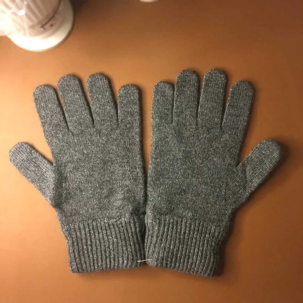 𝐑𝐎𝐒𝐒 ✳ 𝐒𝐍𝐎𝐖 100% Cashmere Gloves - NEW!!!
